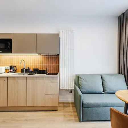 Stylowe Studio Very Berry W Poznaniu Z Parkingiem I Balkonem By Noclegi Renters Zewnętrze zdjęcie